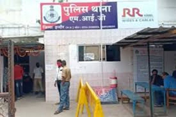 स्कूल फीस में 8 लाख की हेराफेरी,नोटिस से खुला राज