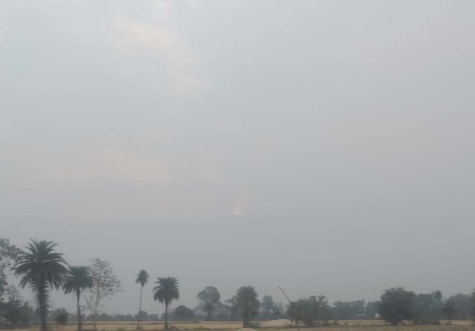 लगातार दूसरे दिन शाम को चला अंधड़, बरसी बूंदें