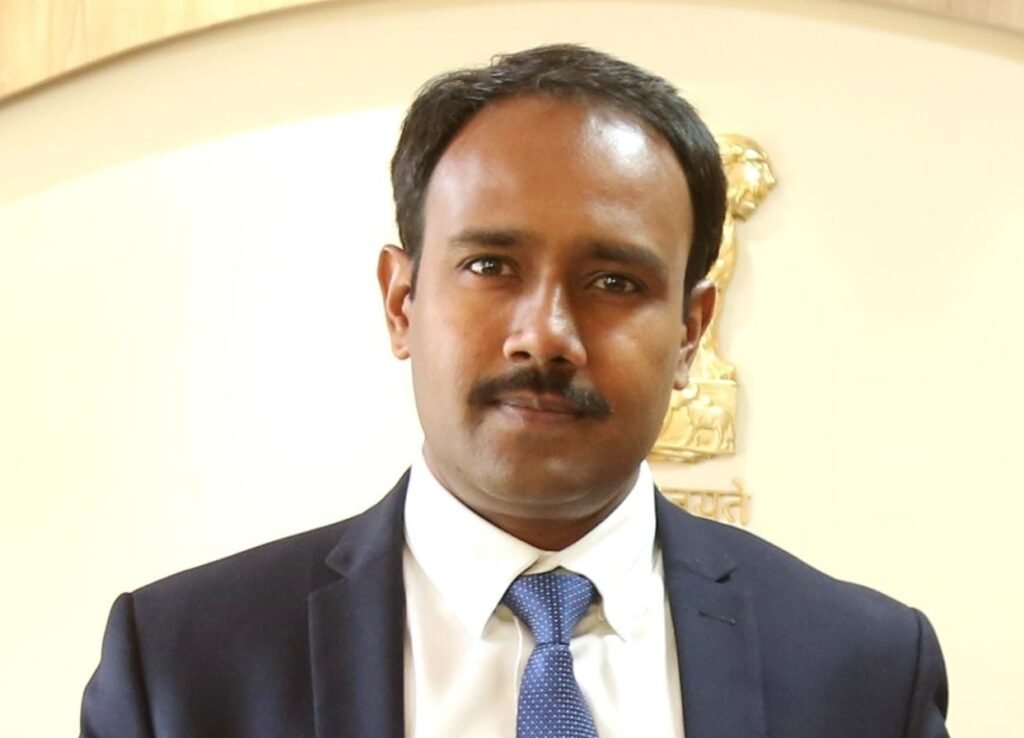 सागर में आंधी-बारिश की चेतावनी, कलेक्टर की अपील जरूरत होने पर ही निकलें घर से बाहर