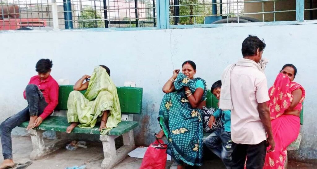जहरीला पदार्थ खाने से युवक की मौत