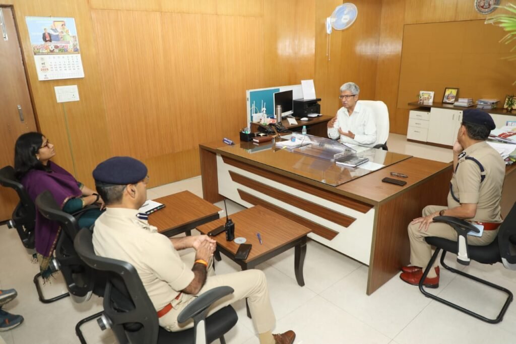 जम्मू पर पाक हमले के बाद ग्वालियर में विशेष सतर्कता