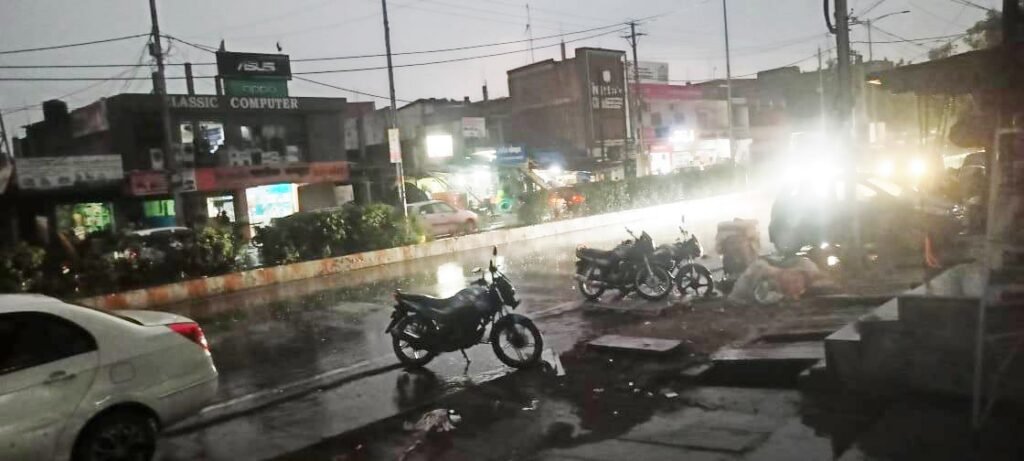 मौसम का बदला मिजाज, बैढ़न अंचल में हुई बारिश