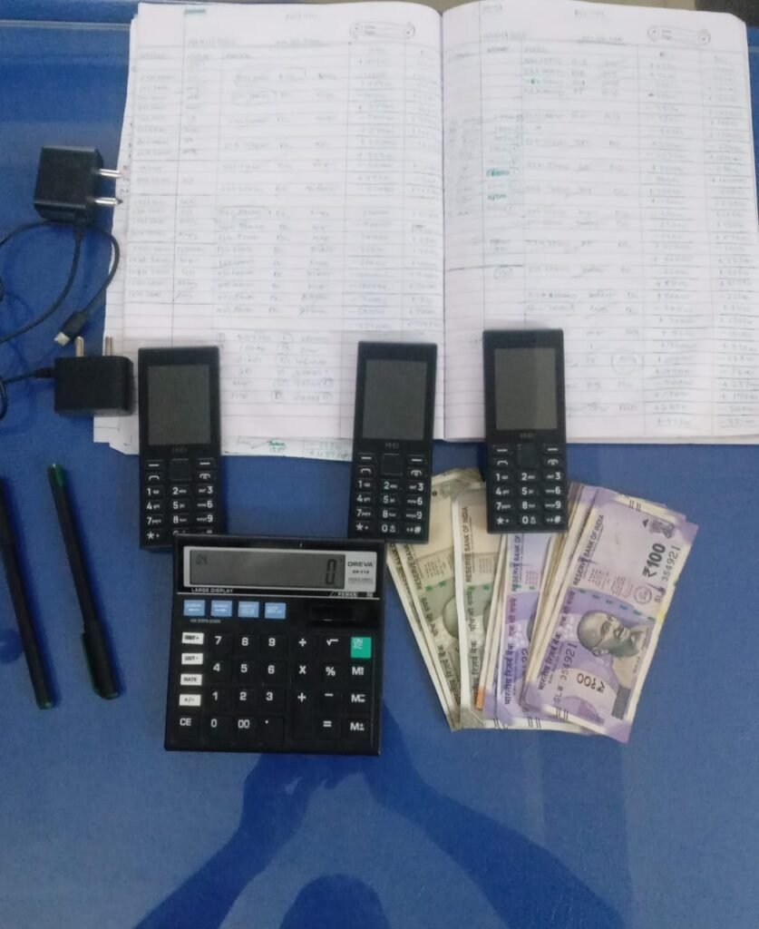 कमीशन लेकर सट्टेबाजी करने वाला गिरफ्तार 