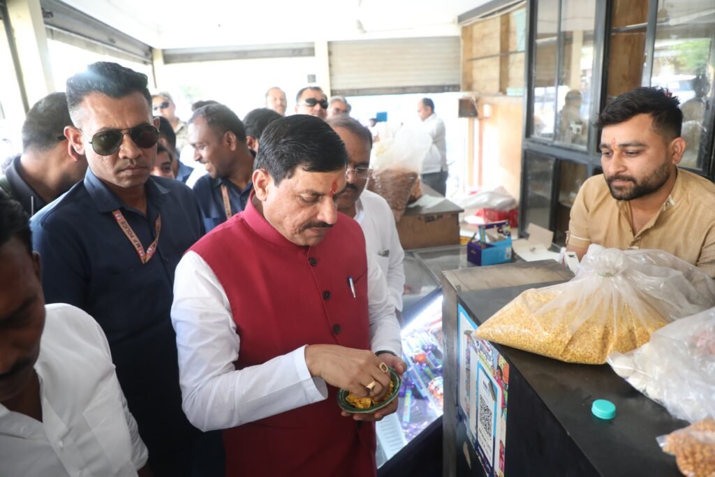 कनाडिया का चौक और मुख्यमंत्री की चाय