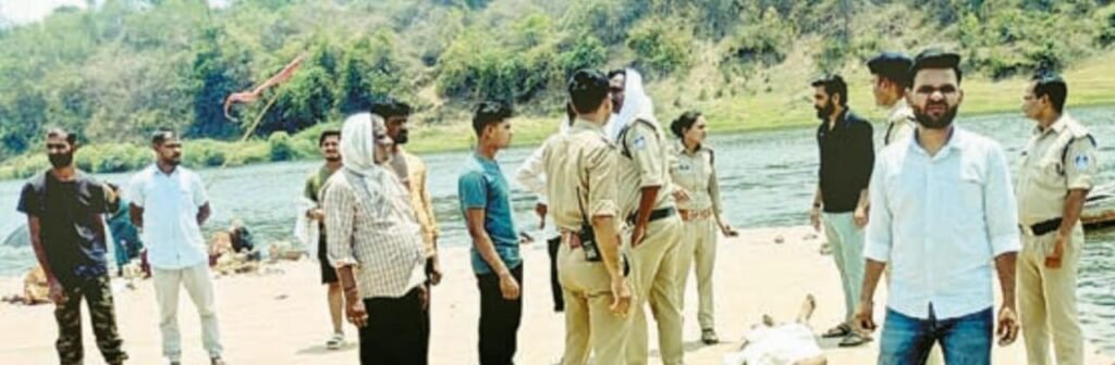 नहाते समय दो दोस्त डूबे, मौत