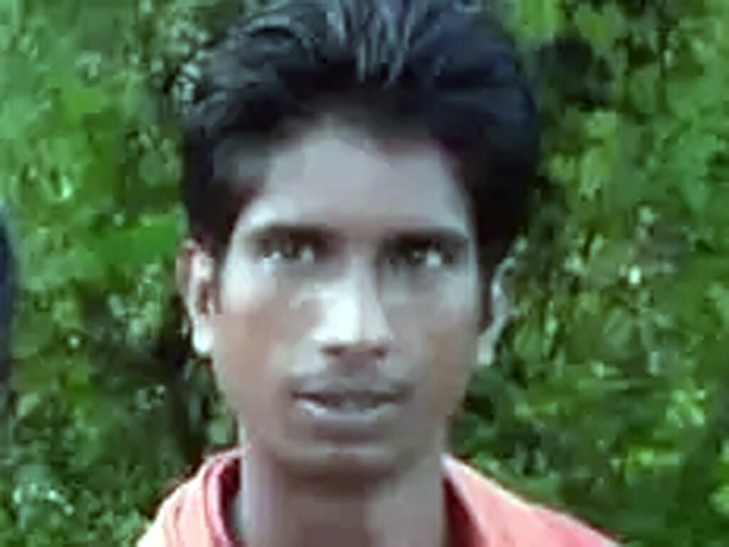 नाव पलटने से लापता हुए कन्हैयालाल का शव 14 घंटे बाद तालाब में मिला