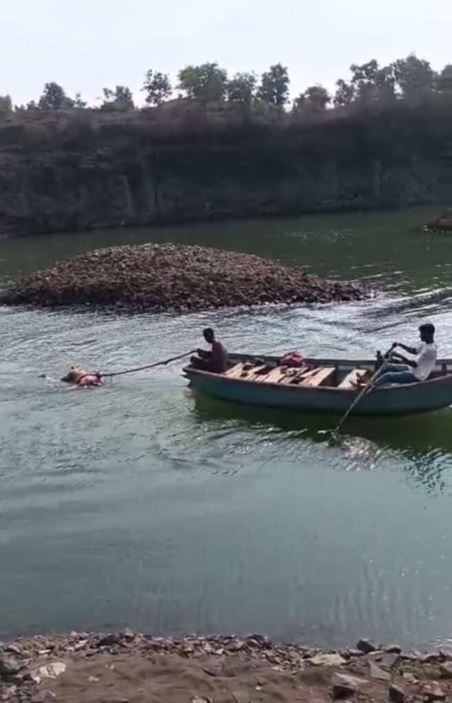 तीसरे दिन मिला डैम में डूबे युवक का शव 