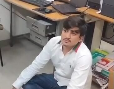 शातिर बदमाश पर कानूनी बंदिशें, पुलिस ने थाने बुलाकर दी सख्त हिदायत