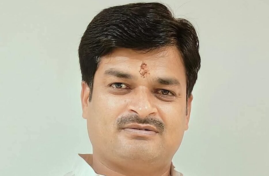 कुशमहर चौराहे पर लगेगी बिरसा मुंडा की अष्टधातु से बनी मूर्ति