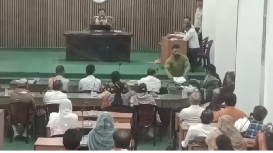 एमआईसी मेंबर ने दिया इस्तीफा 