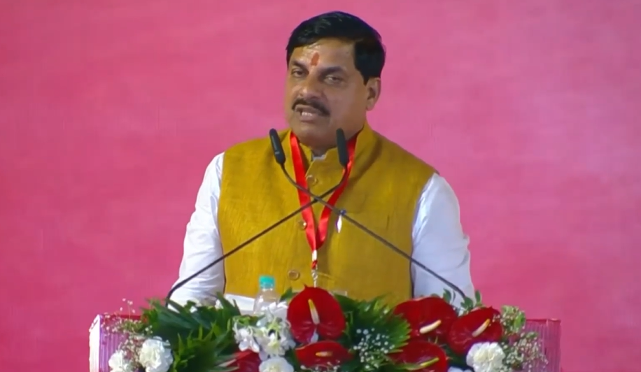 सीएम ने मोदी मॉडल को लोकमाता के आदर्शों से जोड़ा