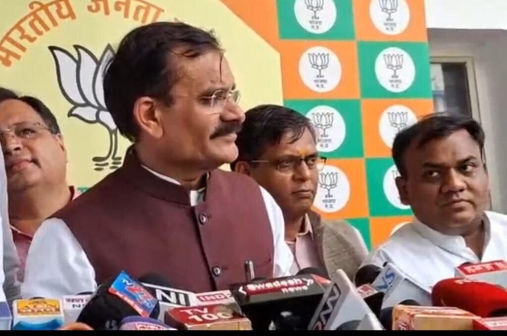 कैबिनेट बैठक से नदारद रहे मंत्री विजय शाह, वीडी बोले व्यक्तिगत कारण से नहीं पहुंचे होंगे