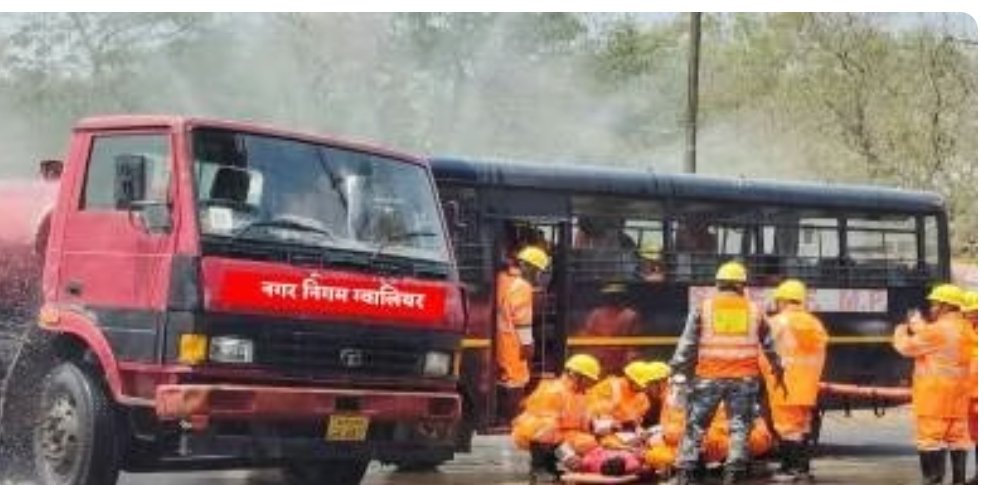 हवाई हमले से पहले सायरन के साथ होगा ब्लैकआउट, ग्रीन कॉरिडोर बनेगा, सड़कों पर उतरी पुलिस