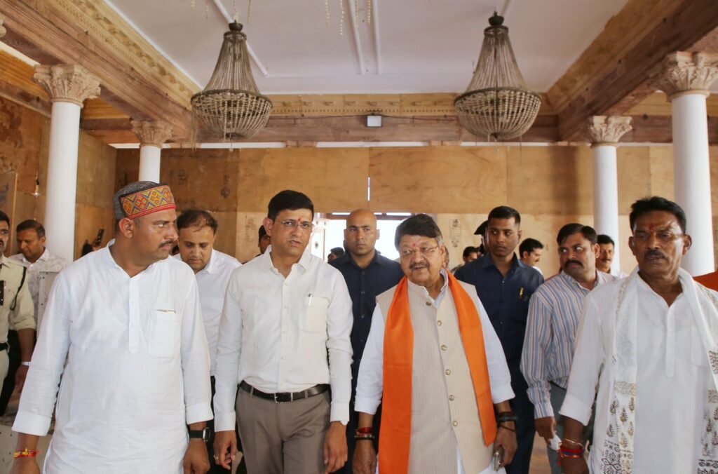 आज रात को ज्यादातर मंत्री पहुंचेंगे इंदौर, कल राजबाड़ा में होगी मंत्रिमंडल की बैठक