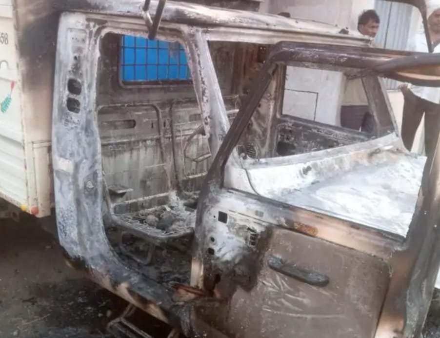 रिवर्स हो रहे वाहन की टक्कर से बाराती की मौत, 3 घायल