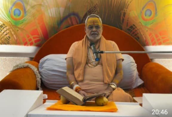 स्वामी विद्यानंद हवाई मार्ग से वरूमाल तीर्थ रवाना