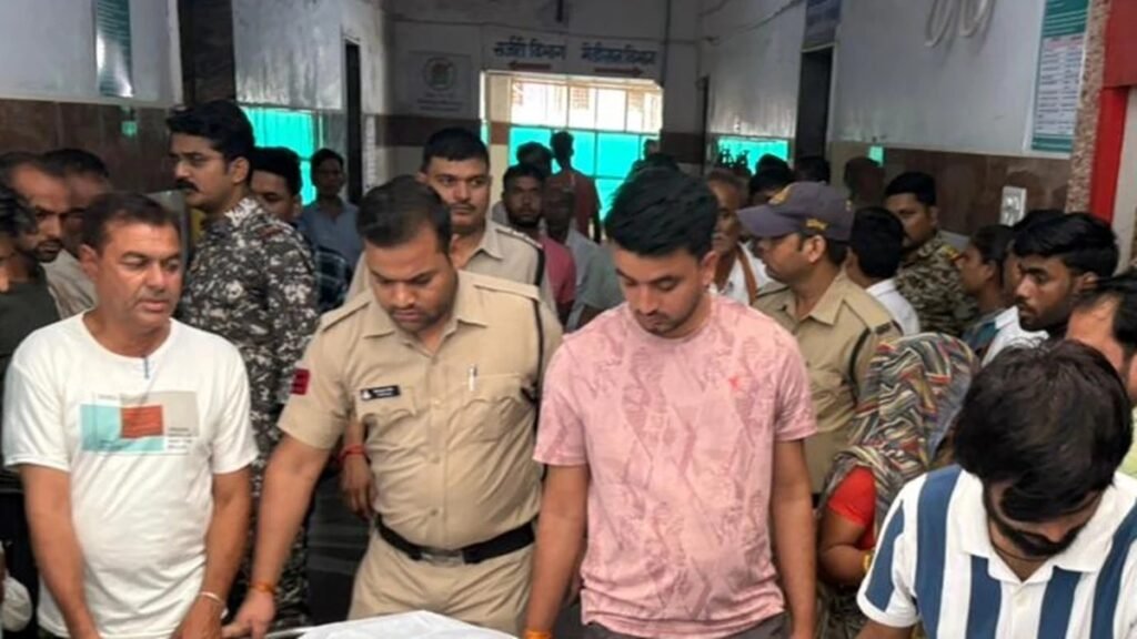 अवैध शराब माफिया ने चाचा-भतीजे को गोली से उड़ाया