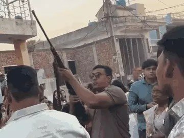 शादी के जश्न में महिलाओं ने भी की हर्ष फायरिंग, 6 पर केस दर्ज