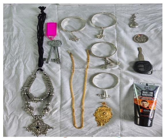 कोलार पुलिस ने दो नकबजन गिरफ्तार कर चोरी का माल किया बरामद