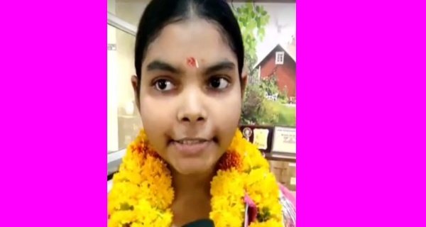 CA बनना चाहती है रिमझिम, पिता चलाते हैं लोडिंग वाहन