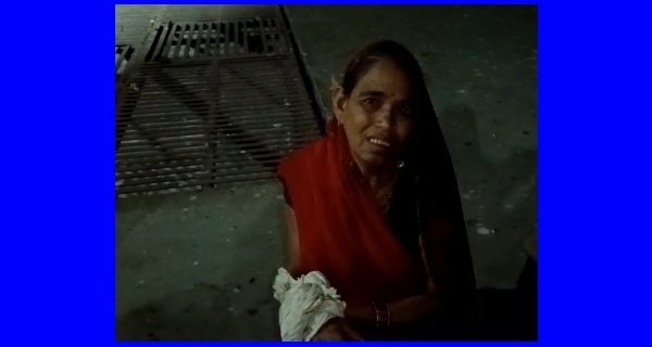 कुत्ते ने 11 लोगों को काटा, तीन की हालत गंभीर