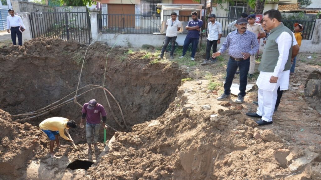 फिर फूटी रमनगरा मेन राइजिंग लाइन