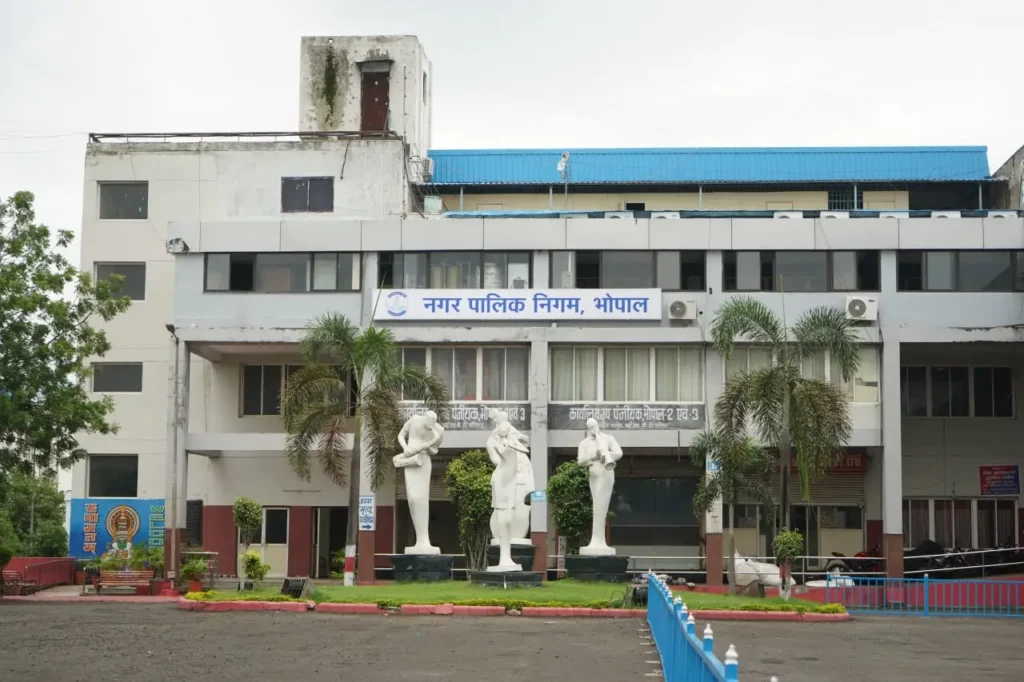 ननि :7,800 करदाताओं ने 10.87 करोड़ संपत्तिकर और जलदर जमा किया