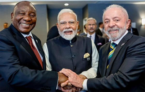 मोदी कनाडा जी-7 शिखर सम्मेलन के बीच मैक्सिको, ऑस्ट्रेलिया, द. अफ्रीका के नेताओं से मिले