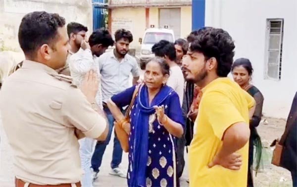 नवविवाहिता को आत्महत्या के लिए उकसाने वालों को भेजा जेल