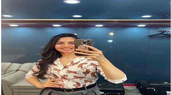 एनटीआर जूनियर के साथ जोड़ी जमाएगी रुक्मिणी वसंथ!