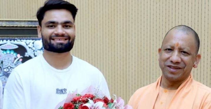 क्रिकेटर रिंकू सिंह पर योगी सरकार की ‘मेहरबानी’ के मायने: क्या अखिलेश के ‘PDA’ फॉर्मूले का बीजेपी का जवाब है यह कदम?