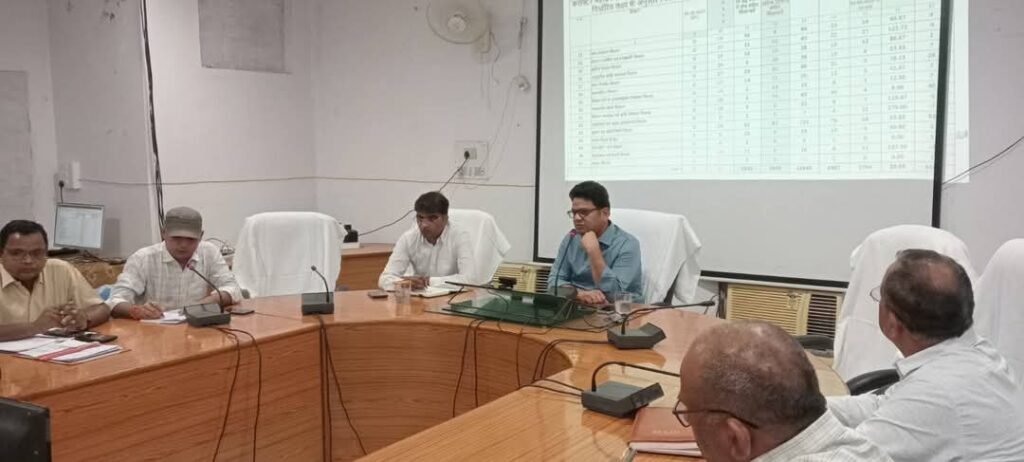 अज्ञात वाहन से दुर्घटना के पीड़ितों के प्रकरण तत्काल प्रस्तुत हों