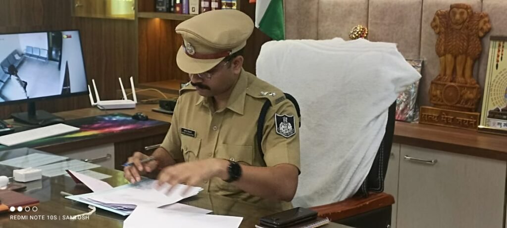 पुलिस अधीक्षक अभिनय विश्वकर्मा ने सम्हाला कार्यभार