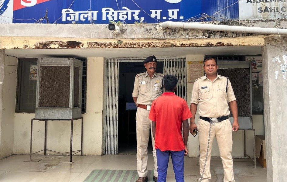 दुष्कर्म का शिकार नाबालिग का गर्भपात कराने पहुंच गया अस्पताल, पुलिस ने वहीं दबोचा