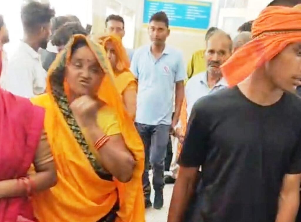 जहरीले पदार्थ के सेवन से महिला की संदिग्ध मौत 