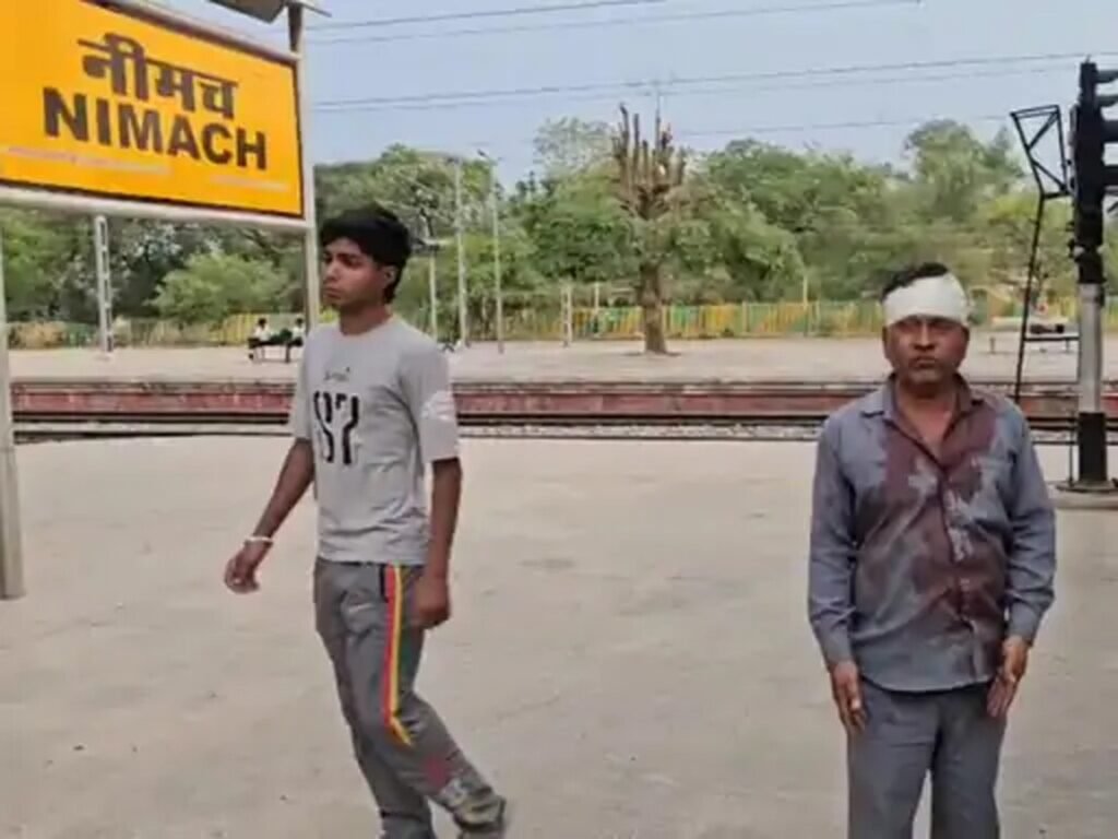 रेलवे स्टेशन के पॉइंट्समैन को बदमाशों ने पीटा, सिर से खून निकलता देख हुए फरार