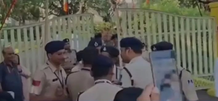 भाजपा प्रशिक्षण वर्ग के दौरान आपस में विवाद करने वाले ASP मिश्रा और SI मौर्य हटाए गए