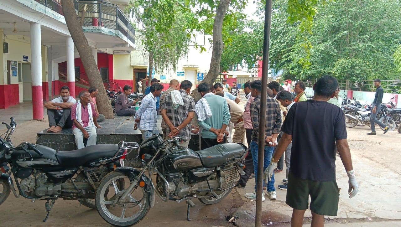 भिंड ग्वालियर हाइवे: सड़क दुघर्टना में पिता की मौत बेटा घायल