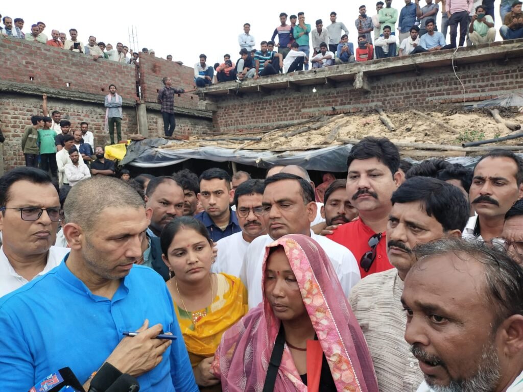 दलितों पर अत्याचार हत्या और बलात्कार के मामले बढे 