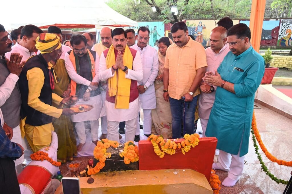 भावी पीढ़ी के लिए प्रेरणा स्‍त्रोत है वीरांगना रानी की वीरता: मुख्‍यमंत्री