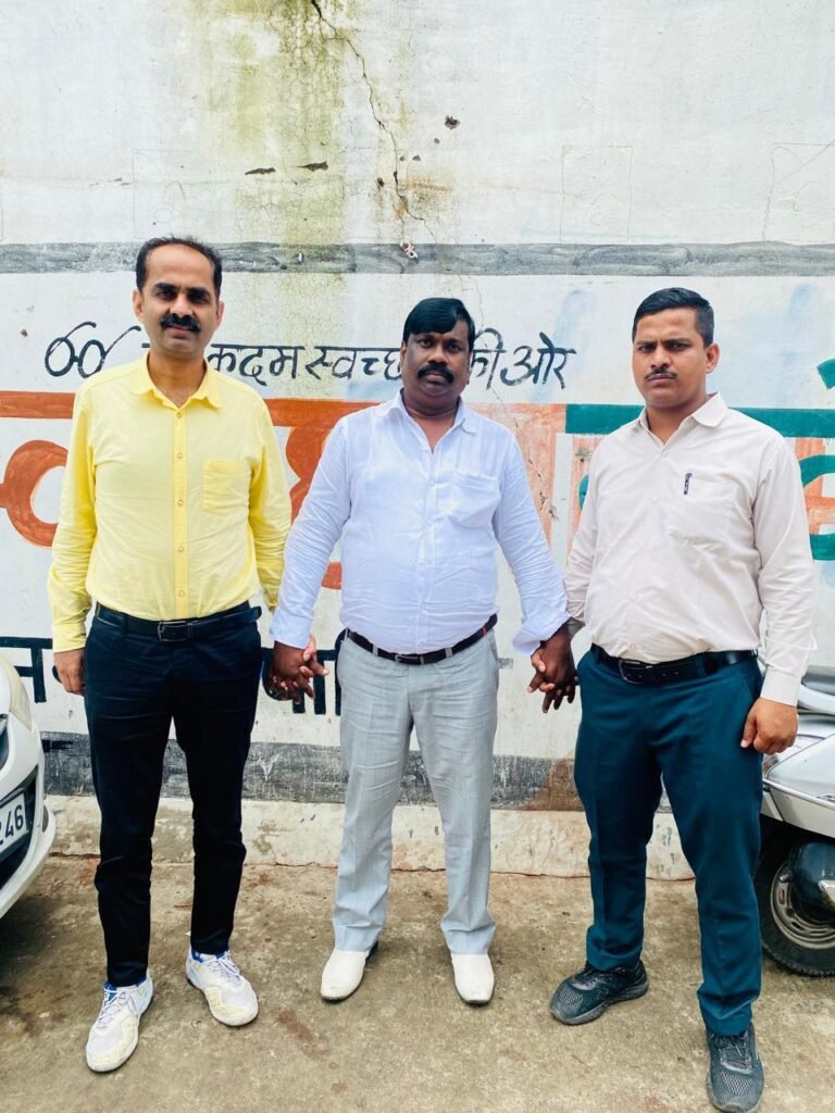 कागजों में चल रही फर्मों के जरिए 33 करोड़ का फर्जीवाड़ा