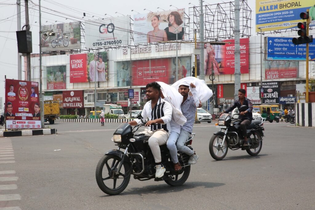 MP: झमाझम बारिश, 20 जिलों में भारी बारिश का अलर्ट, अगले दो माह में सबसे ज्यादा 60% बरसात