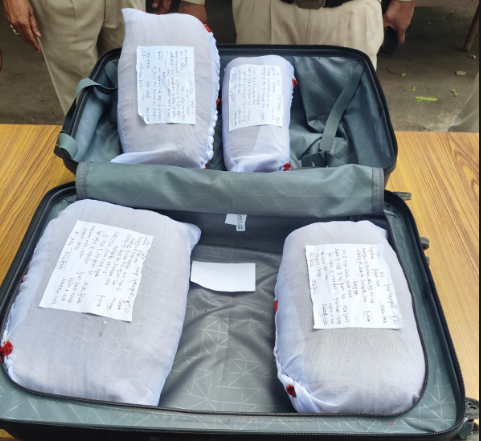 1.44 लाख का 7 किलो गांजा समेत दो गिरफ्तार