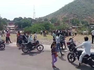 नरवर में रातों रात स्थापित की देवी अहिल्या बाई की प्रतिमा, महाराणा प्रताप पार्क की जगह को लेकर विवाद