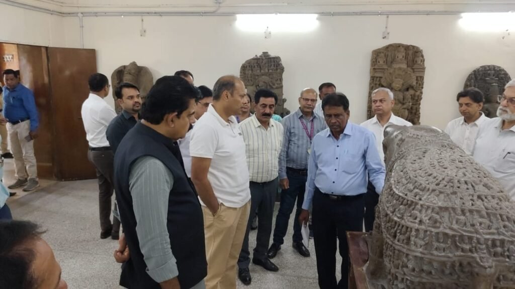 स्वच्छता के साथ कला के क्षेत्र में भी इंदौर बनेगा अव्वल