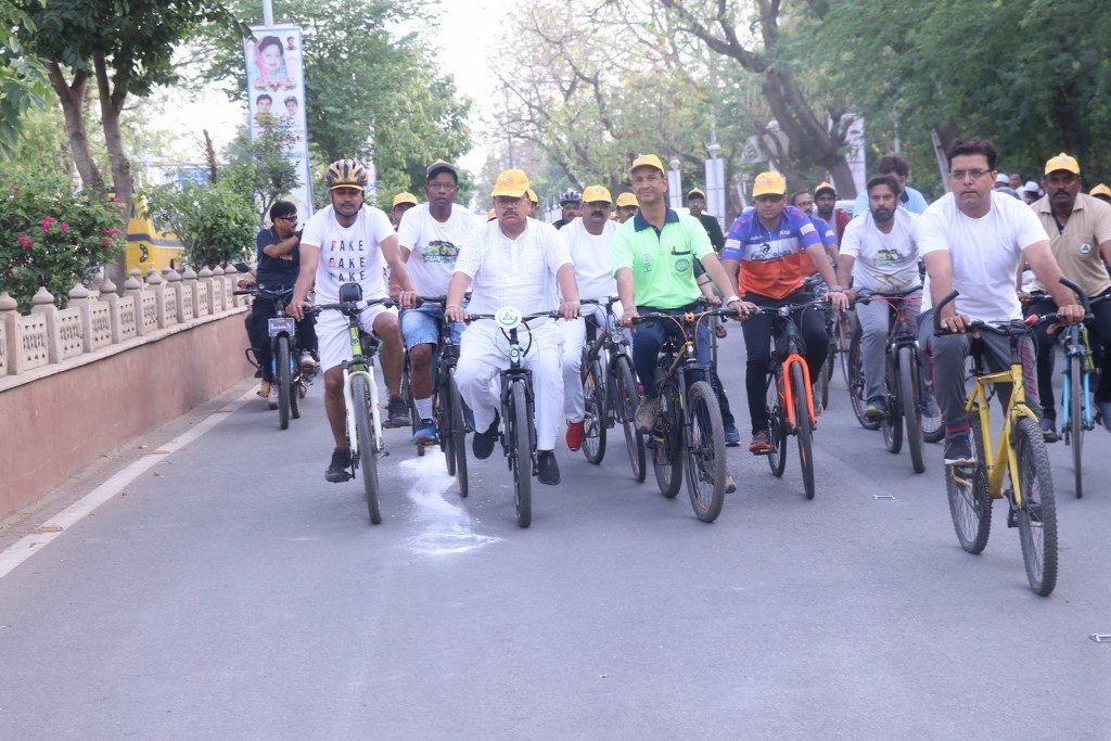 विश्व पर्यावरण दिवस पर यूथ हॉस्टल ने आयोजित की साइकिल रैली