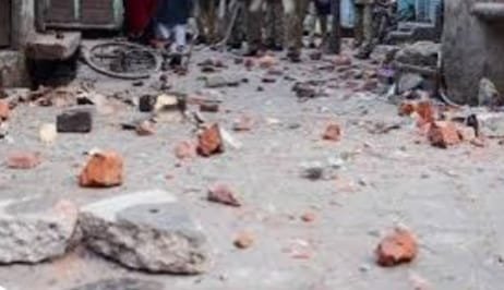 पथराव, हमले में पांच घायल