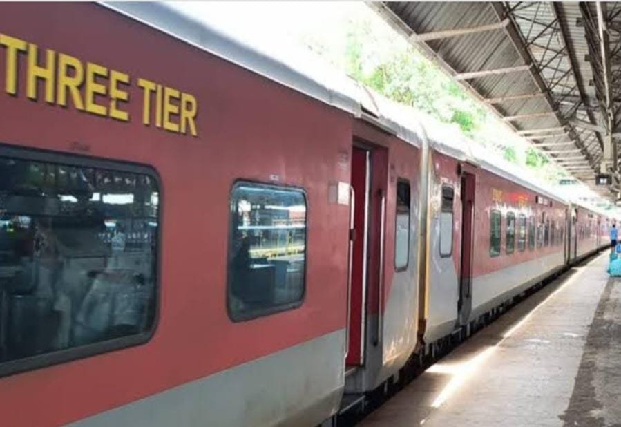 ग्वालियर से बैंगलौर के लिए नई ट्रेन को आज सिंधिया दिखाएंगे हरी झंडी