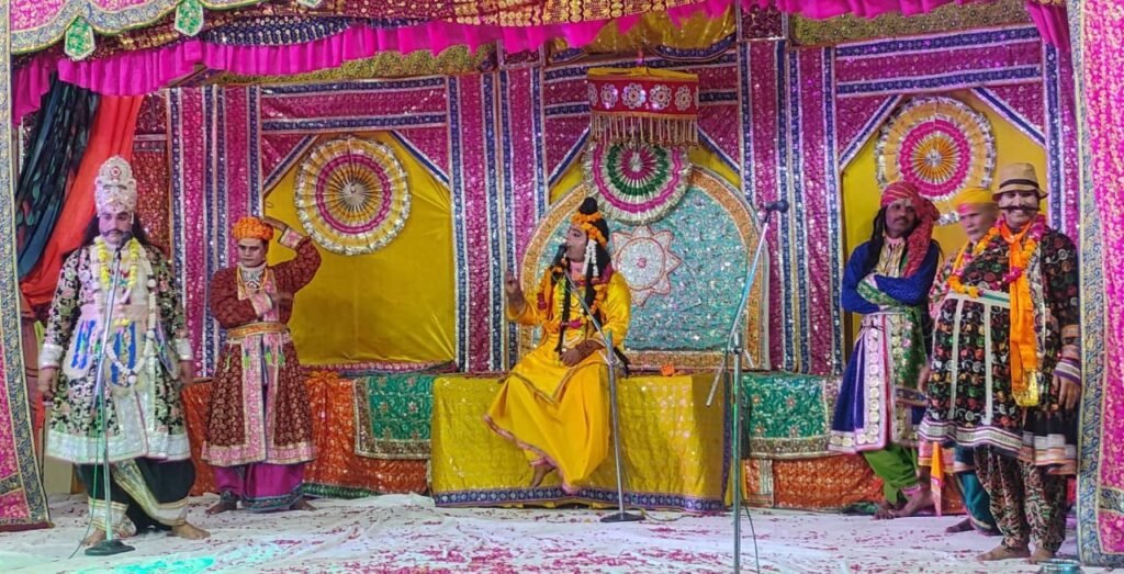 श्री सनातन धर्म मंदिर में रासलीला, श्री कृष्ण ने कलिया नाग का मर्दन किया