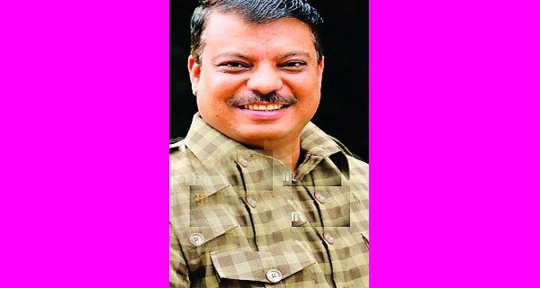 बिल्डरों को बिजली कंपनी ने बेचे ट्रांसफार्मर,खंबे और तार